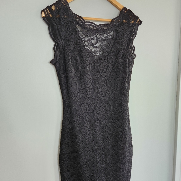 Le Chateau Black Lace Dress - Picture 3 of 8